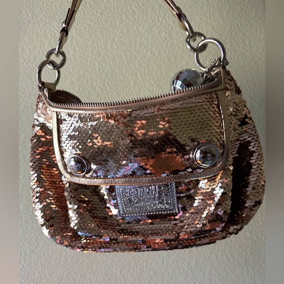 Coach Designer unique hard to find Gold Coach sequence purse, rare designer nwot - Picture 3 of 9